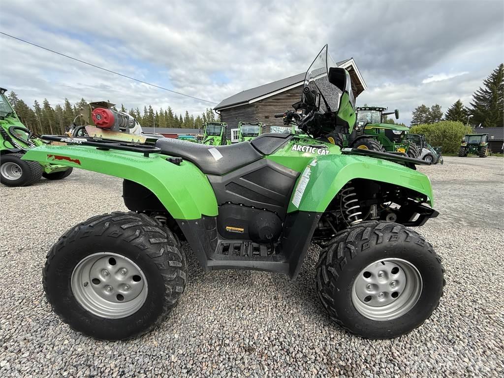 Arctic Cat 550 H1 EFI 沙滩车