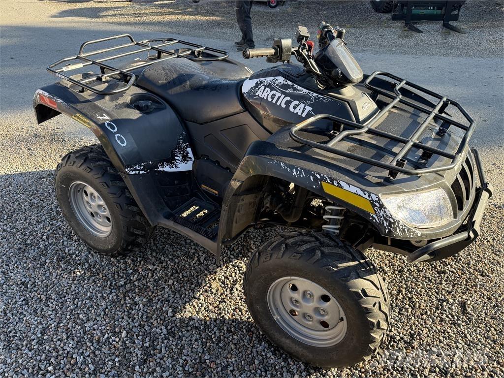 Arctic Cat 700H1 SERVO 沙滩车