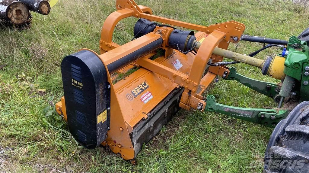 Berti TFH 250 BETESPUTS 牧场割草机和切顶器