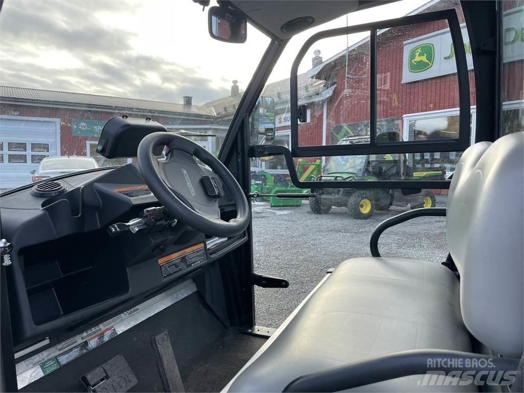 Club Car CaryAll 500 骑乘式割草机