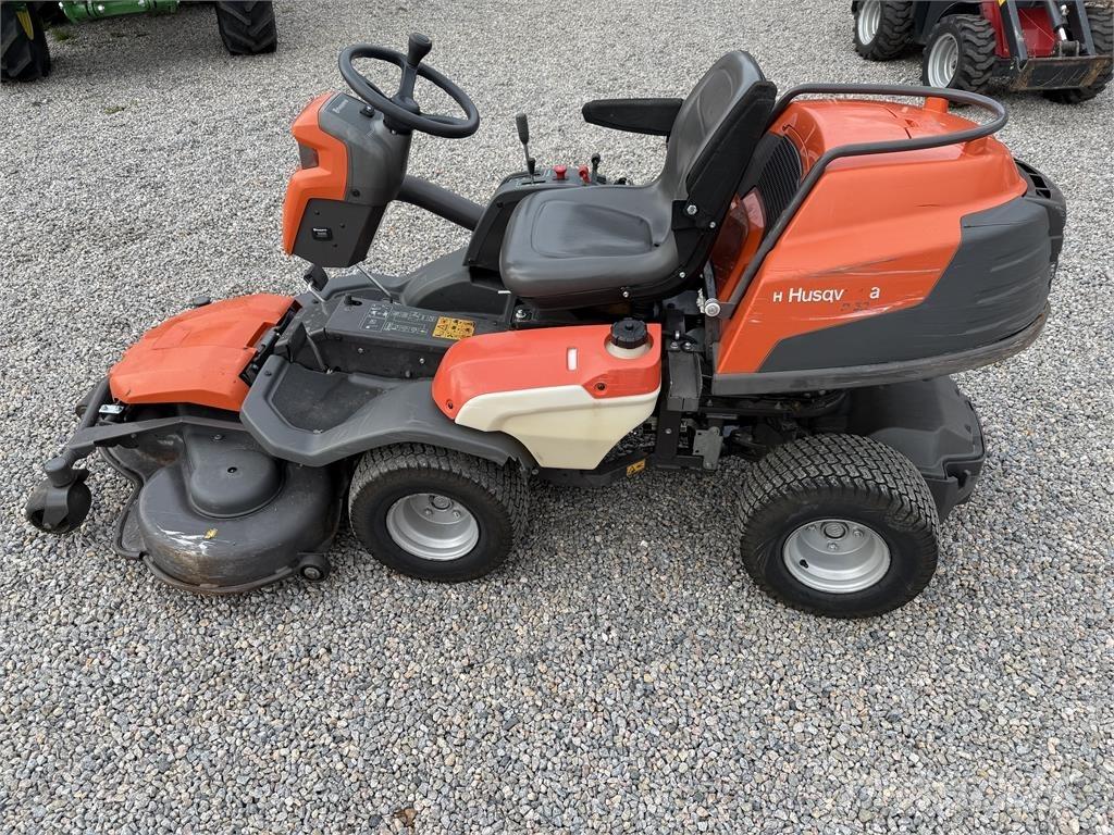 Husqvarna P524 骑乘式割草机