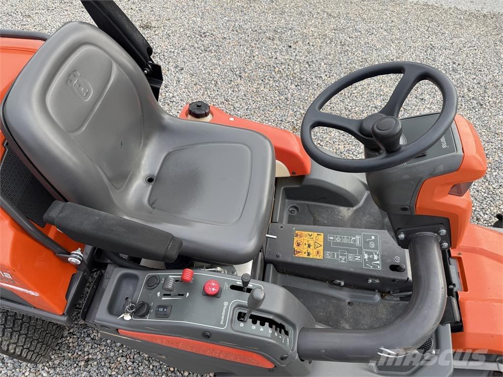 Husqvarna P524 骑乘式割草机