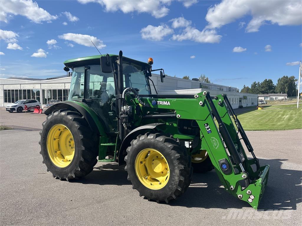 John Deere 5620 拖拉机/农用车