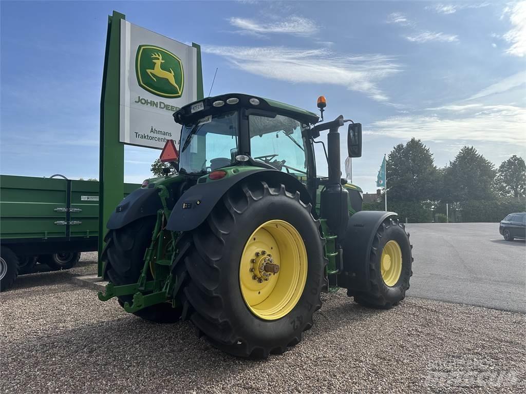 John Deere 6215R 拖拉机/农用车