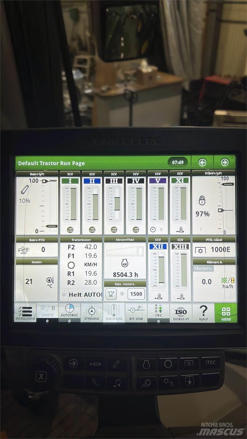 John Deere 6215R 拖拉机/农用车