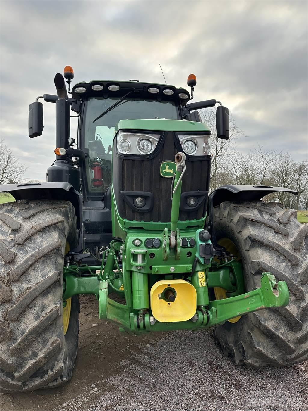 John Deere 6250R 拖拉机/农用车