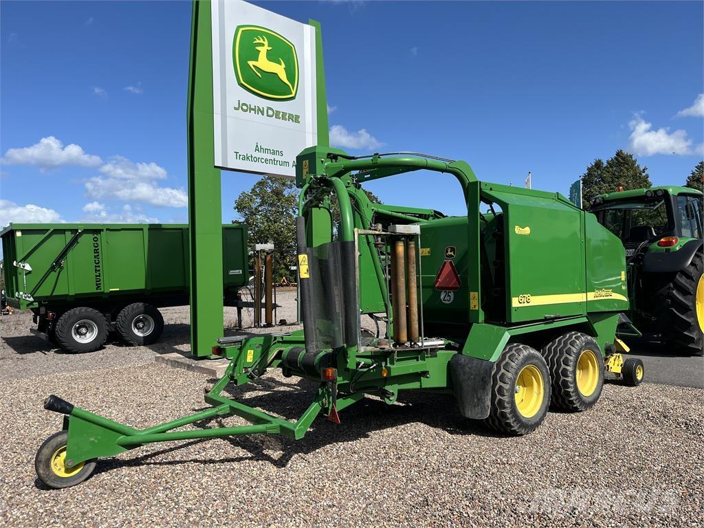 John Deere 678 圆捆打捆机