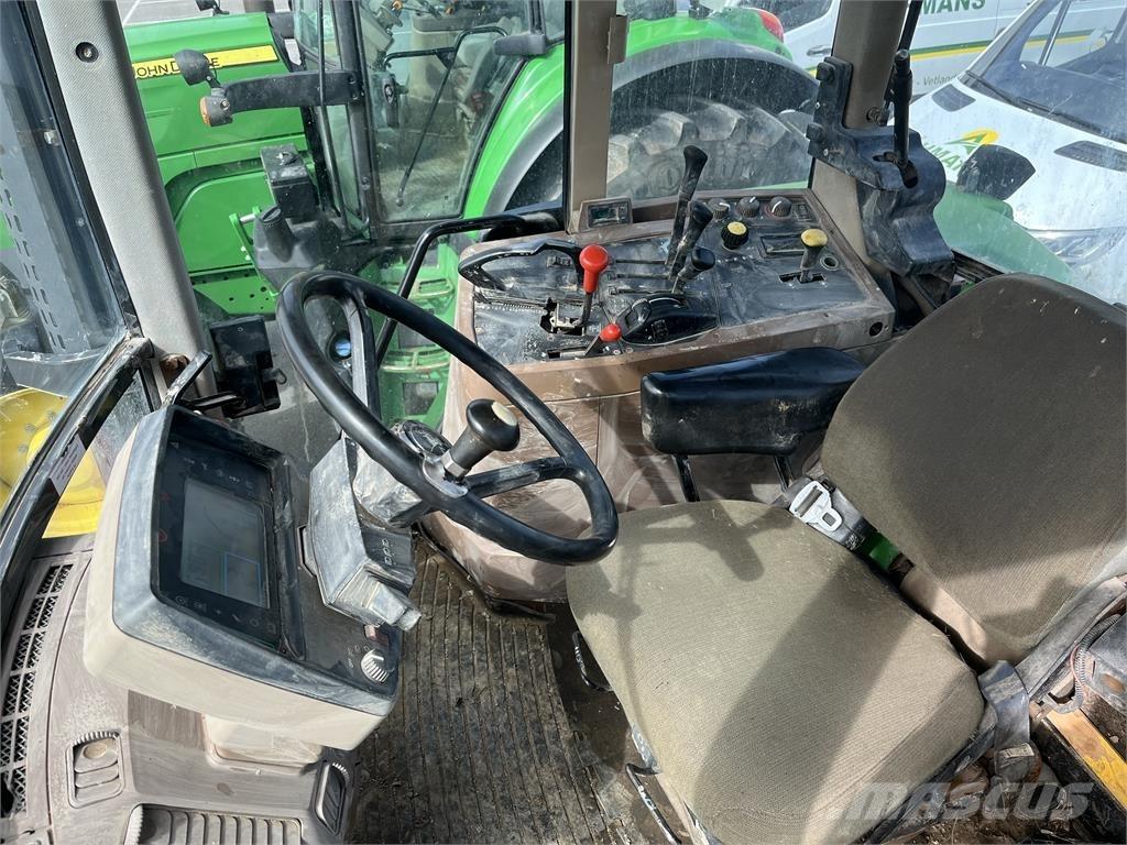 John Deere 7700 拖拉机/农用车