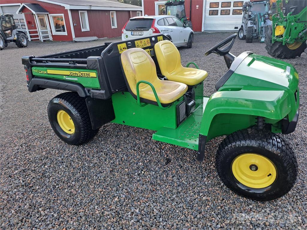 John Deere TE Gator 骑乘式割草机