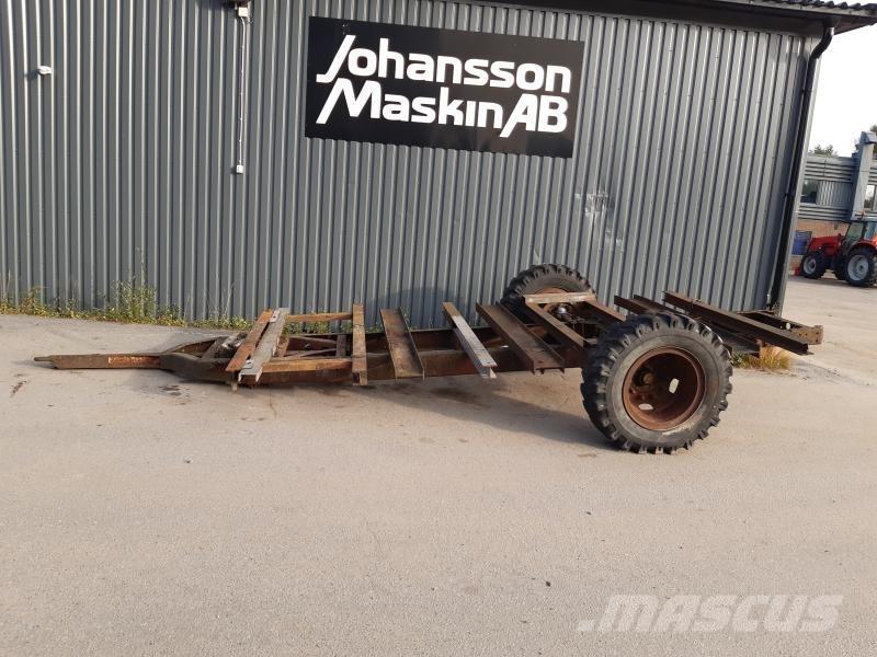  MASKIN VAGN 1-AXLAD 箱式拖车
