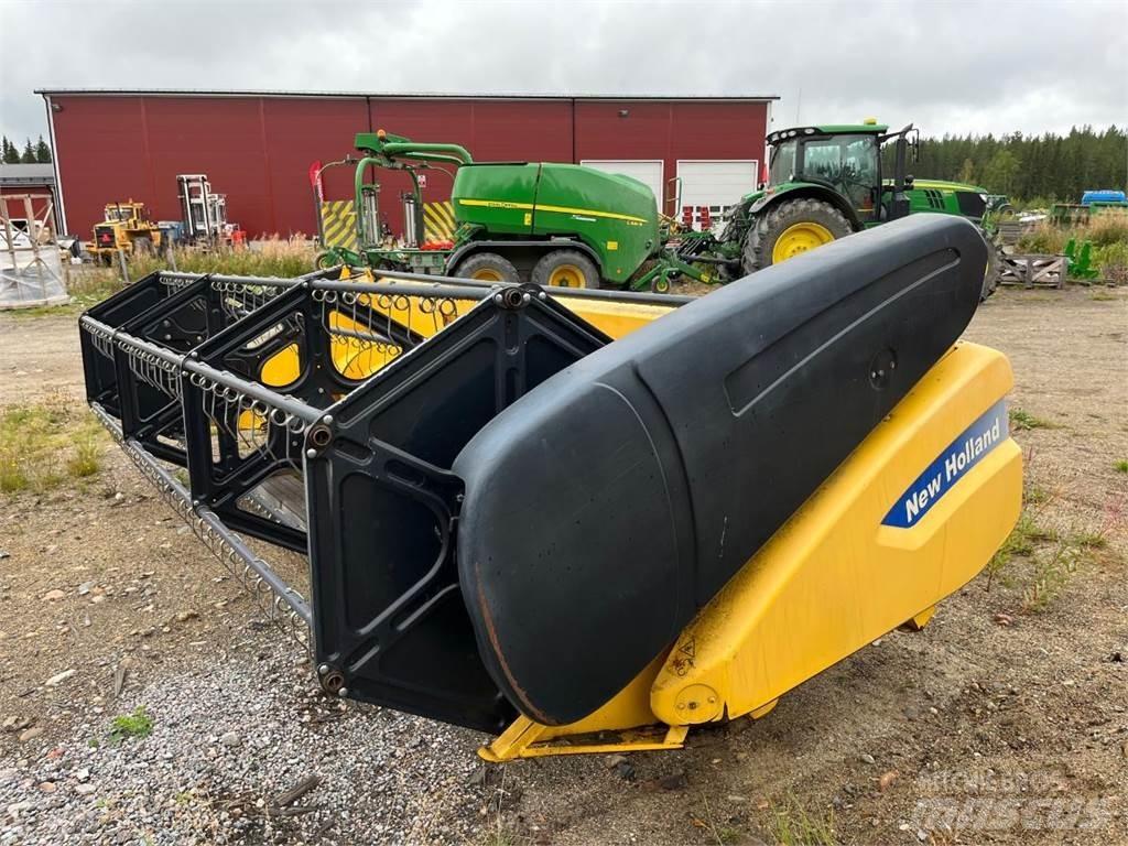 New Holland Skärbord 15 联合收割机