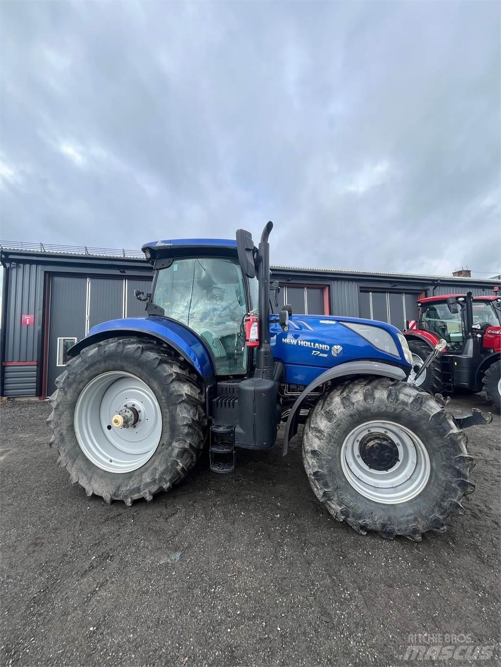 New Holland T7.225 拖拉机/农用车