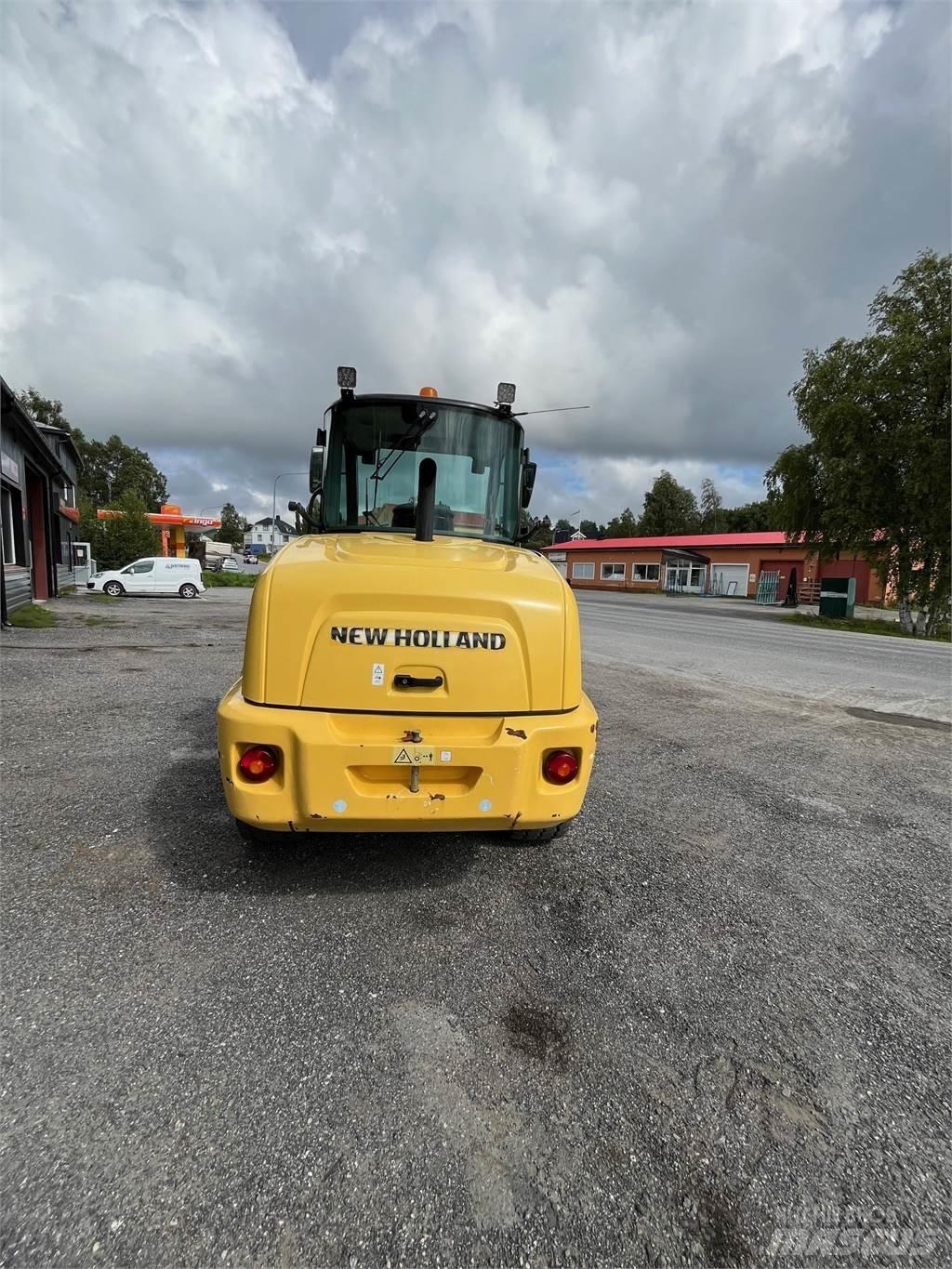 New Holland W70C 轮式装载机