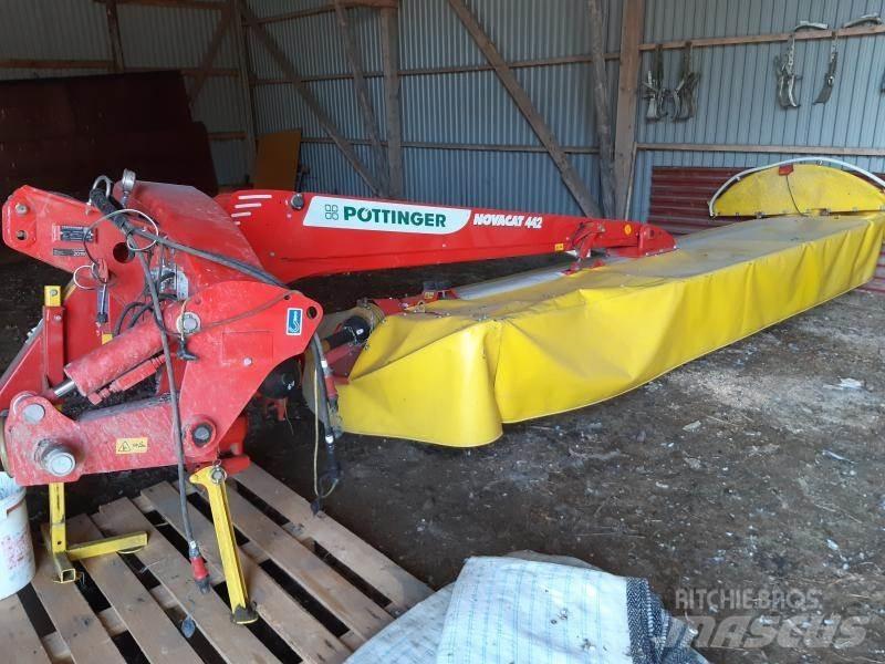 Pöttinger NOVACAT 442 其他收获机械