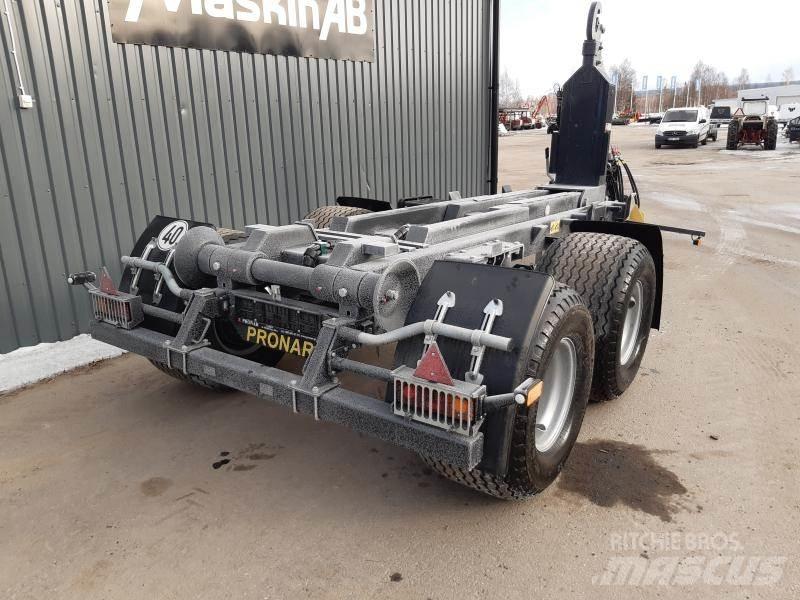 Pronar LASTVÄXLARE T185 反铲装载机