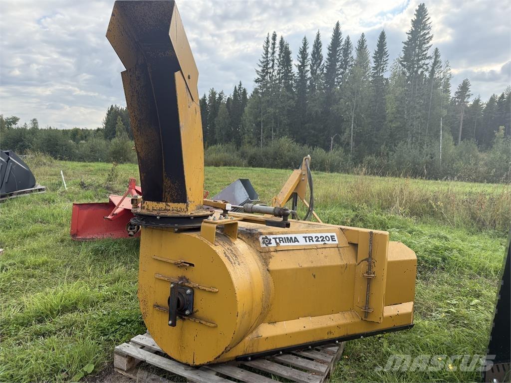 Trima TR220E 其他清扫车和扫雪车