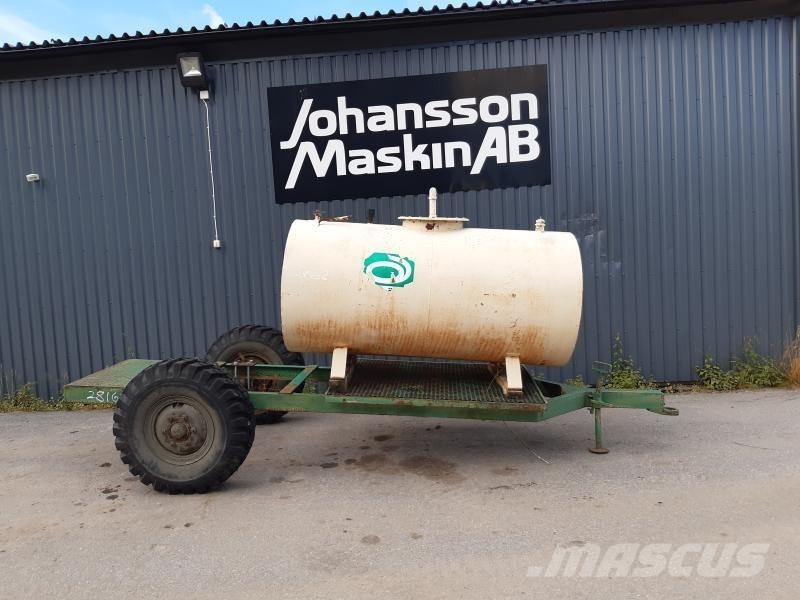  VAGN 1-AXLAD MED TANK 箱式拖车
