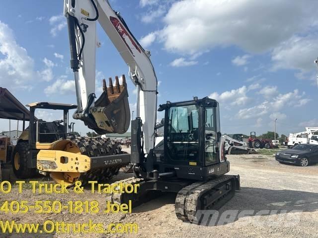 Bobcat E88 中型挖掘机
