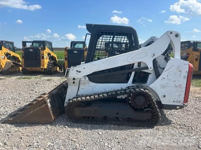Bobcat T590 滑移装载机