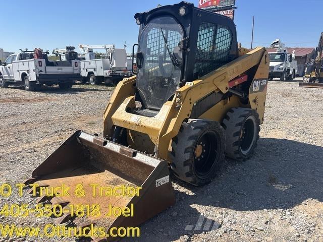 CAT 236D 轮胎、车轮和轮圈