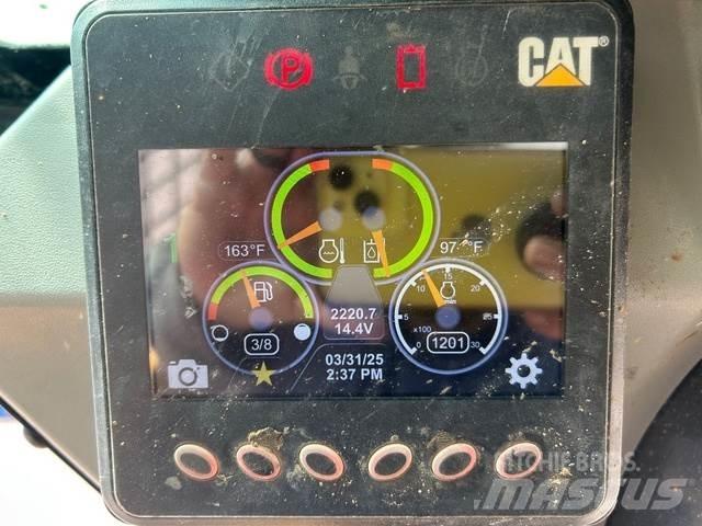 CAT 259D 滑移装载机