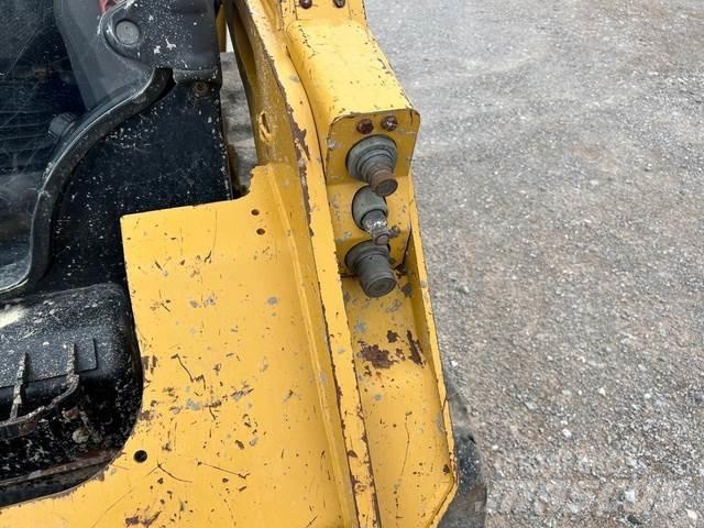 CAT 259D 滑移装载机