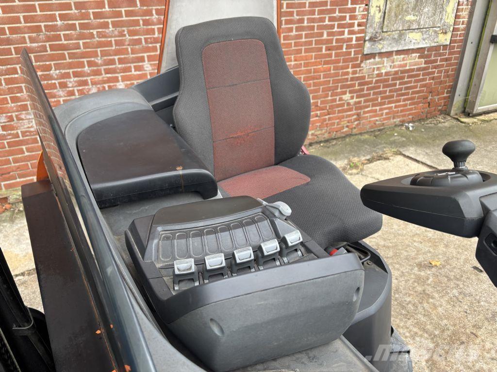 BT RRE 160 前移式叉车