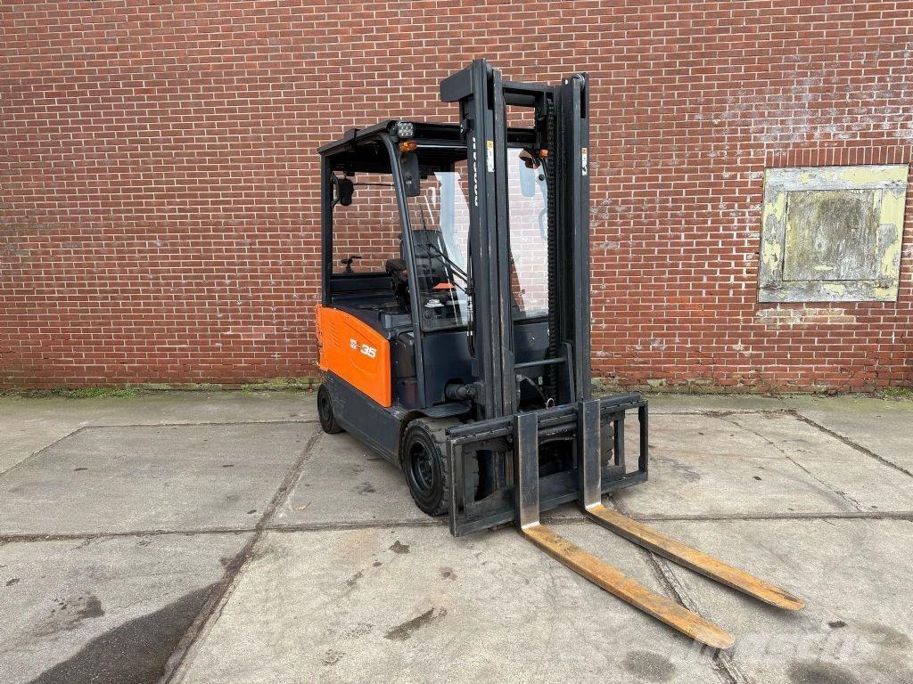 Doosan B35X-7 电动叉车