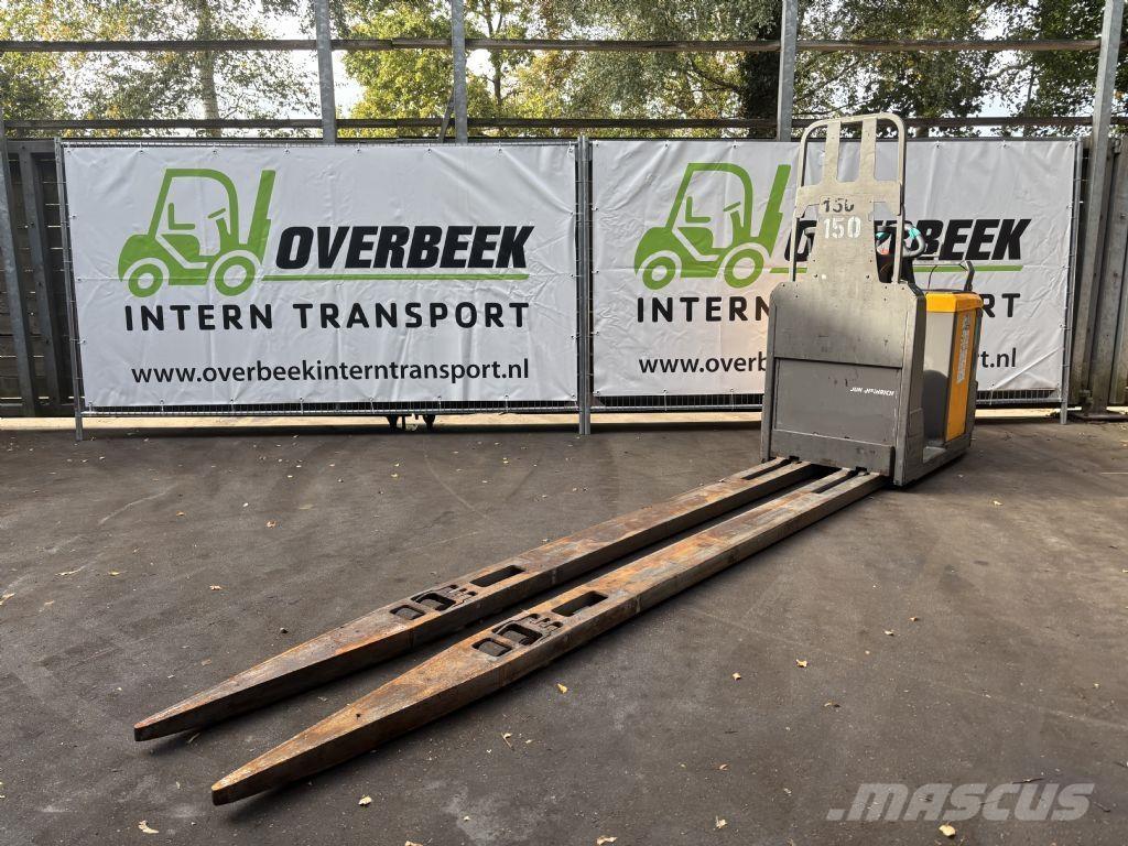 Jungheinrich ECE230 行走式堆垛机