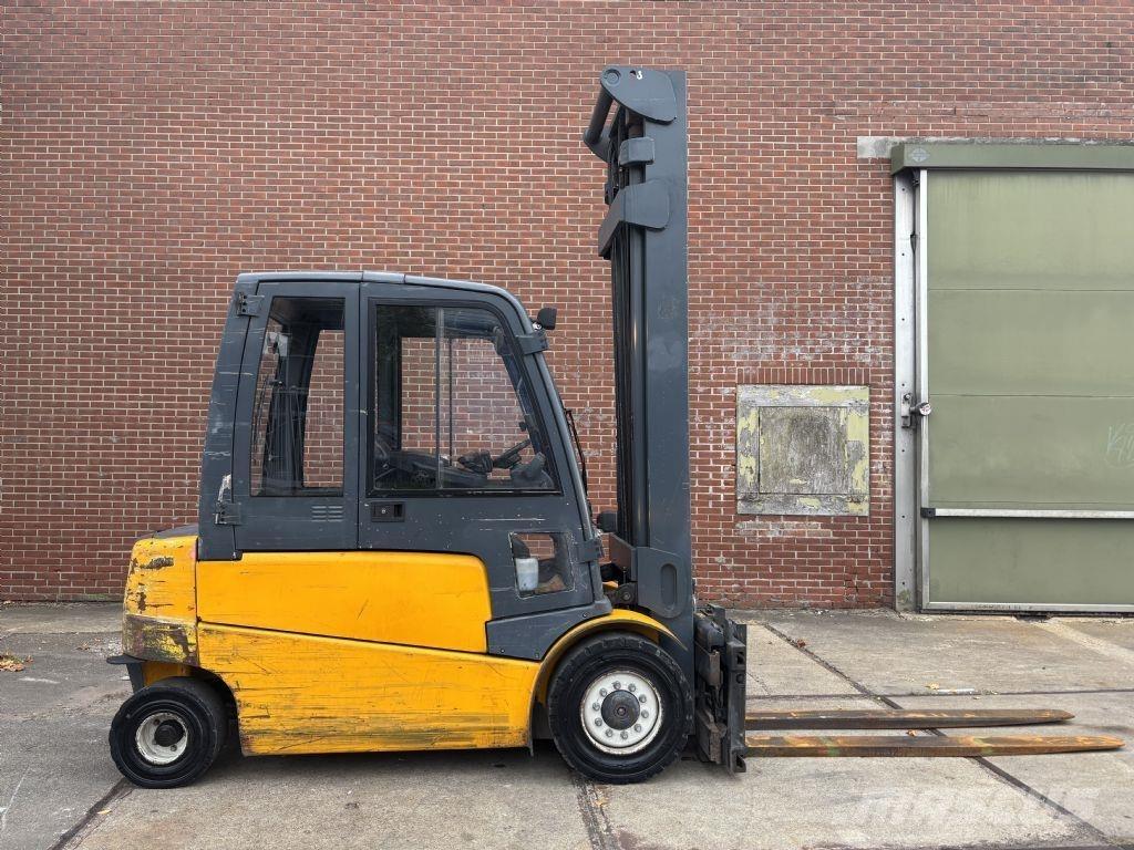 Jungheinrich EFG545 电动叉车