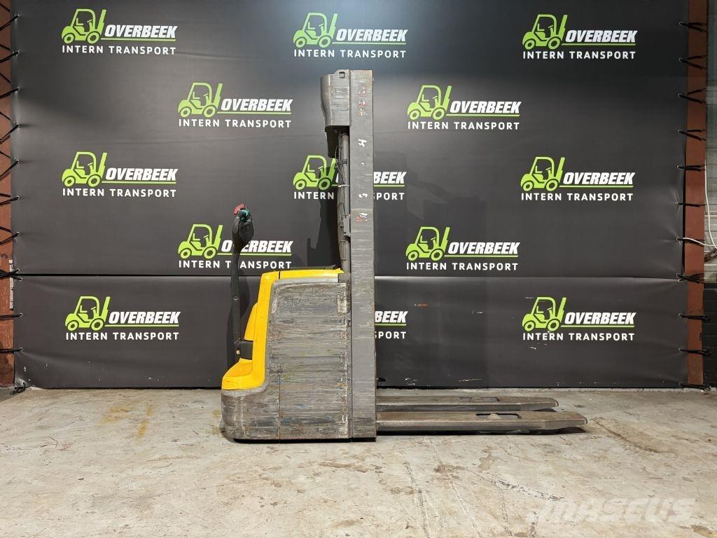 Jungheinrich EJC 214 手推堆垛车