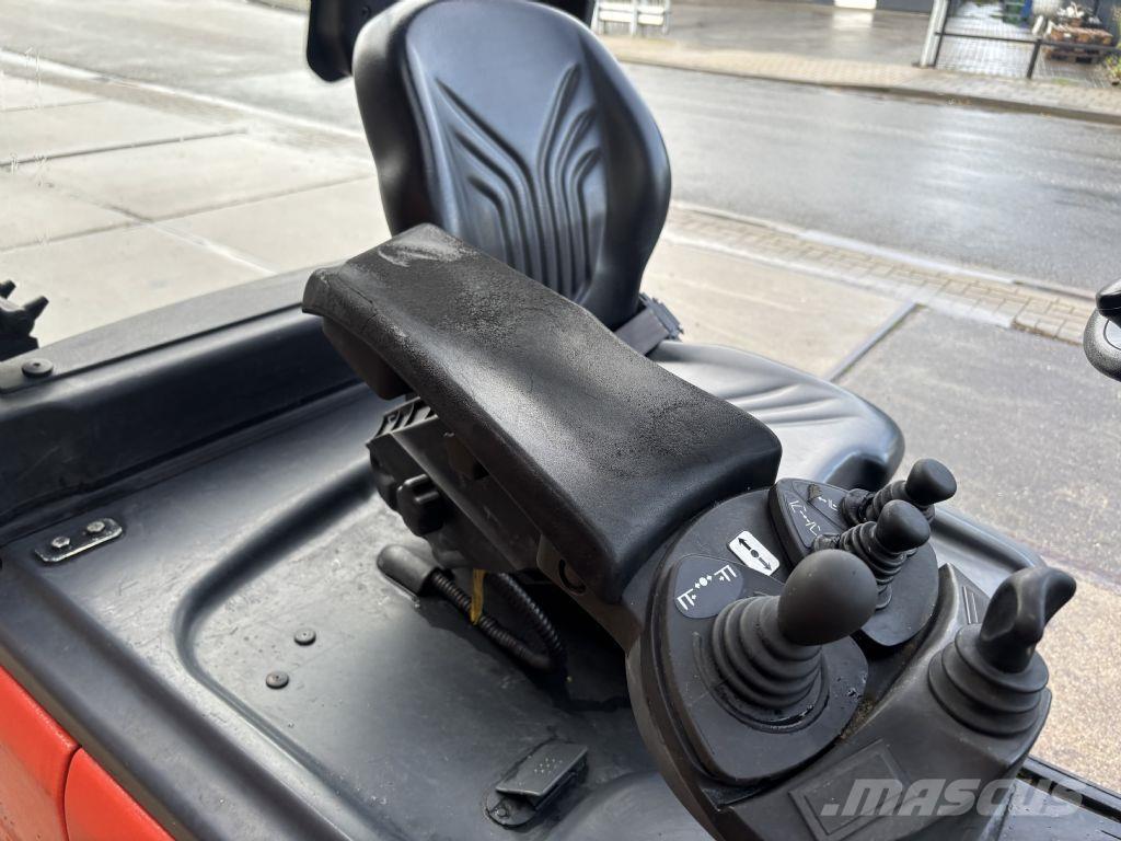 Linde E16PH-01 电动叉车