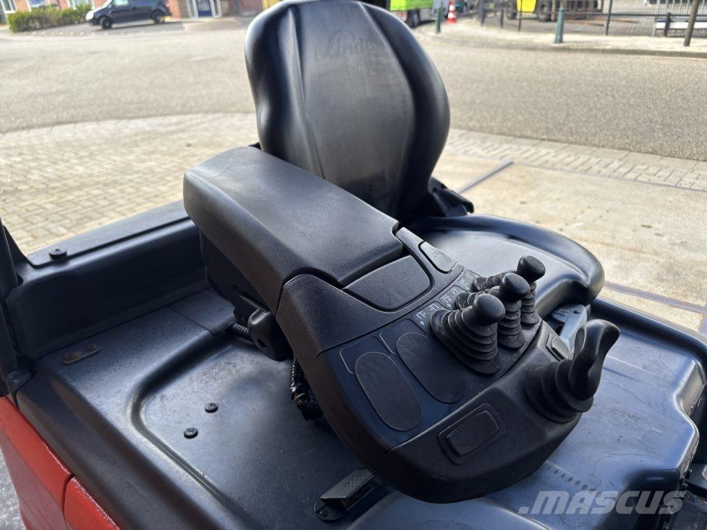 Linde E20PH-02 电动叉车