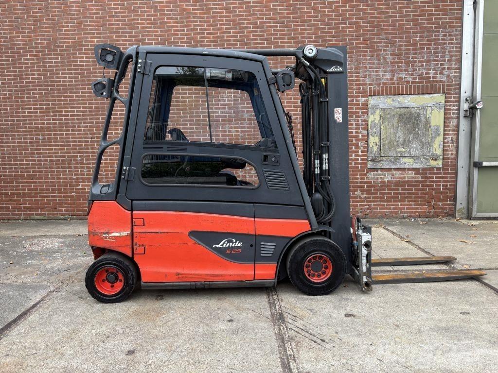 Linde E25L-01 电动叉车
