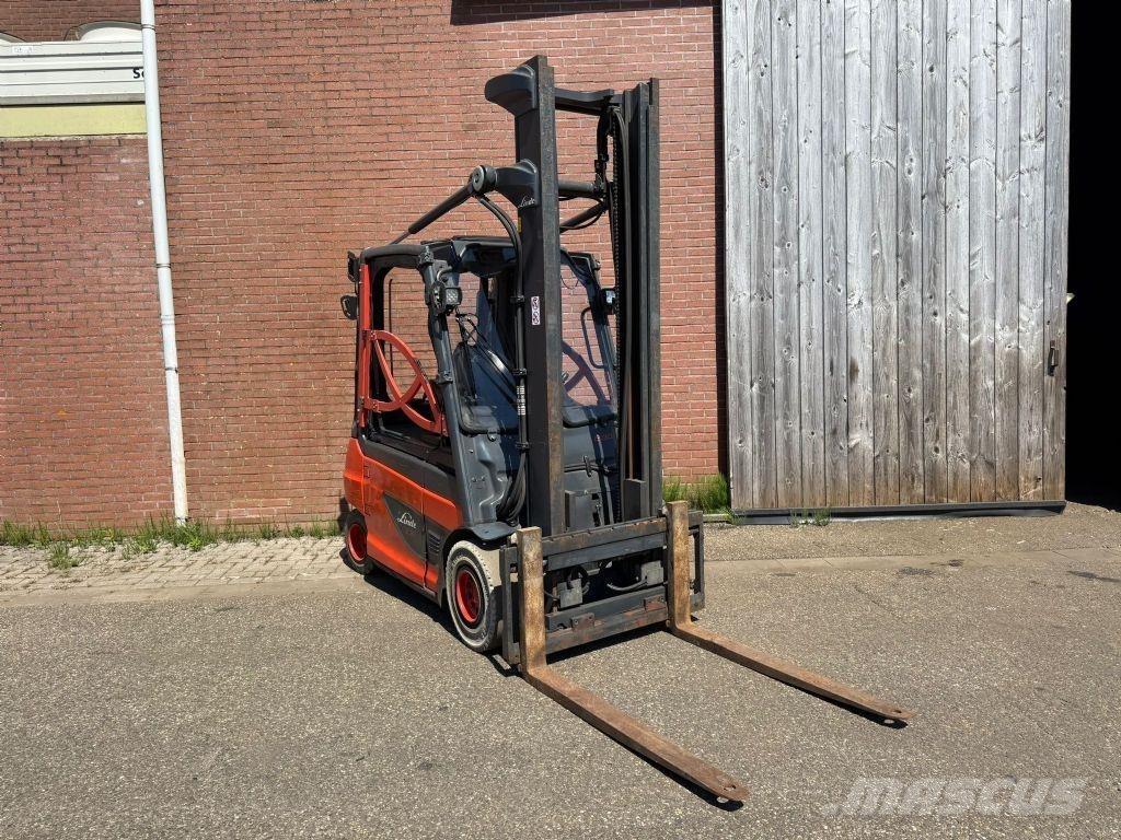 Linde E30-01 电动叉车