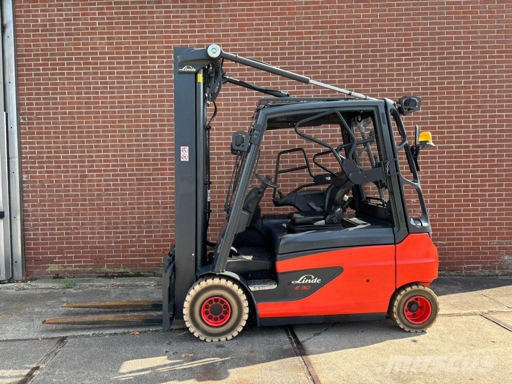 Linde E30L-01 电动叉车