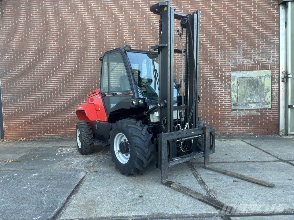 Manitou M30-4 越野叉车|叉装车