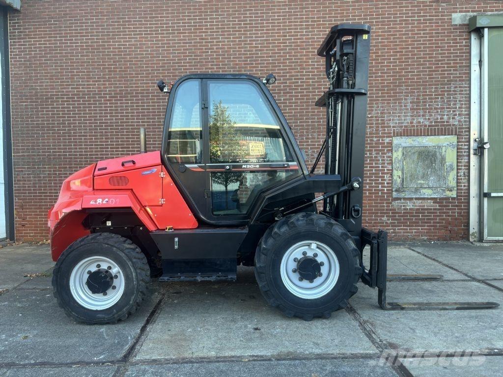Manitou M30-4 越野叉车|叉装车