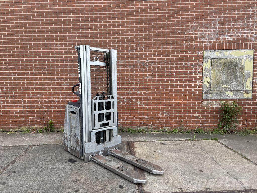 Still EXV 14 手推堆垛车