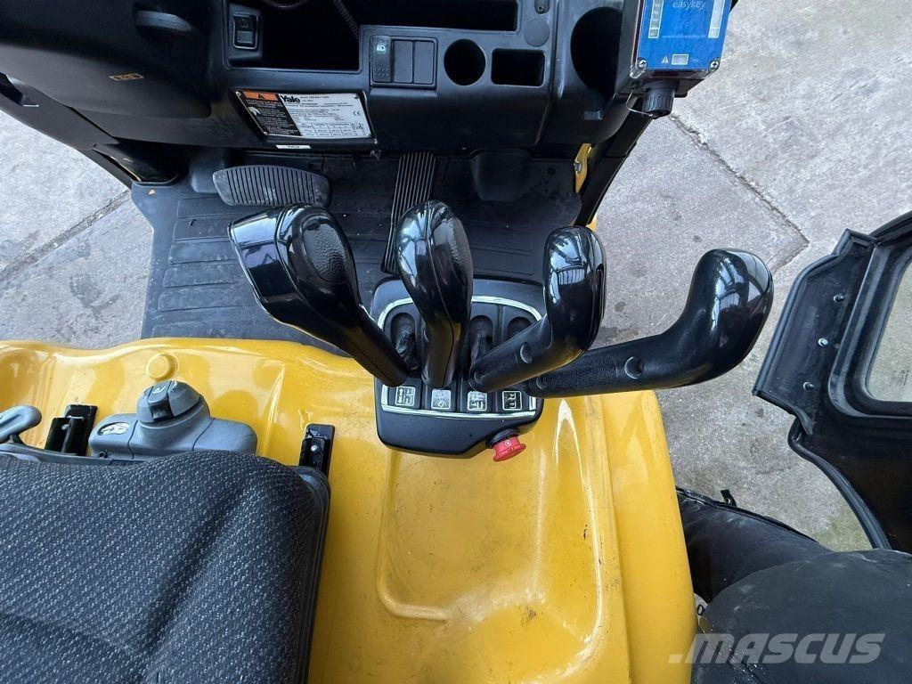 Yale ERP35VL F2945 电动叉车