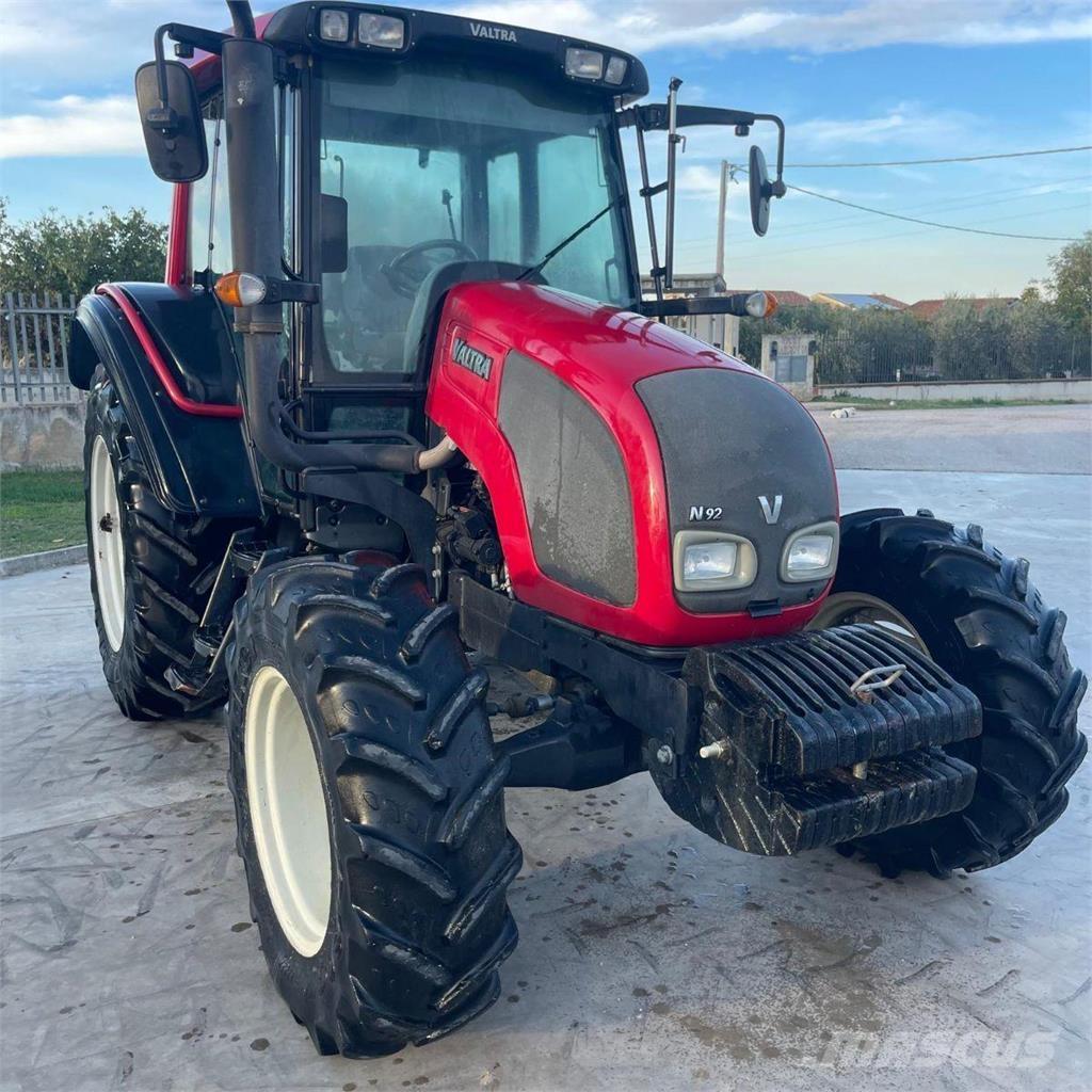 Valtra N92 拖拉机/农用车