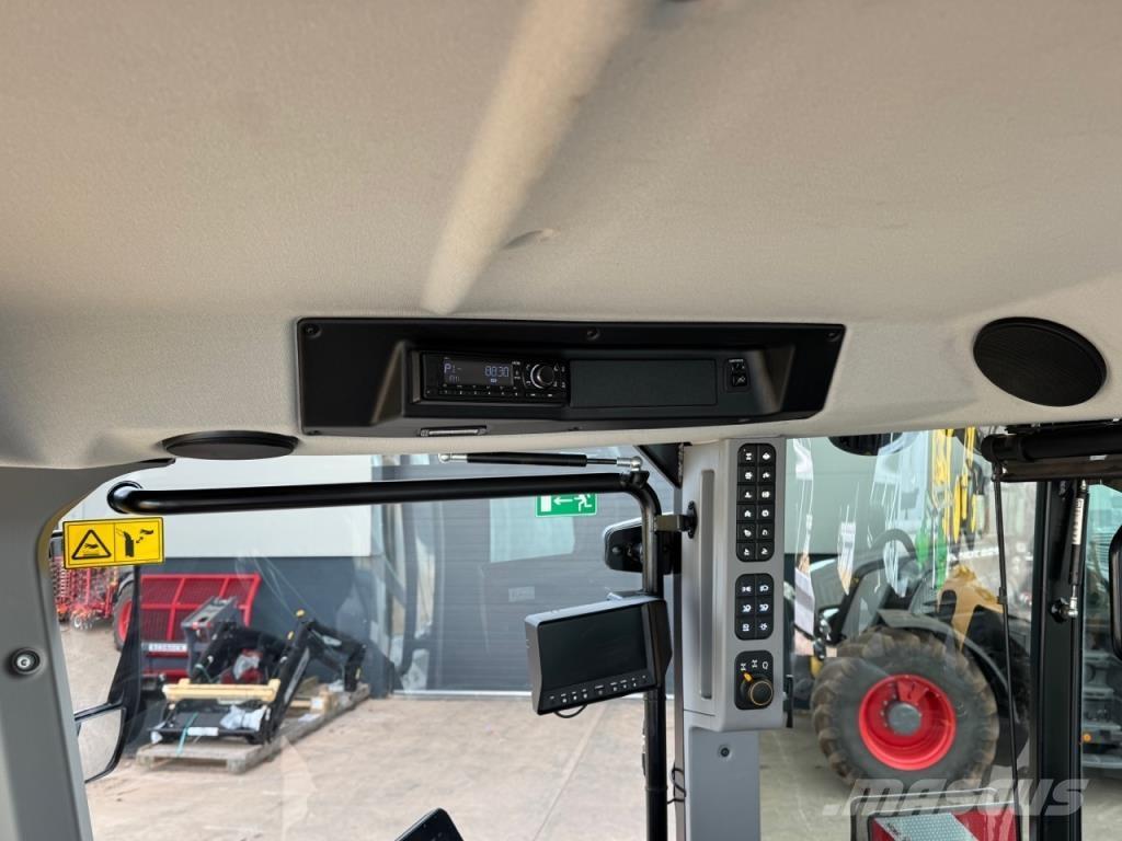 JCB 4220 iCON 拖拉机/农用车