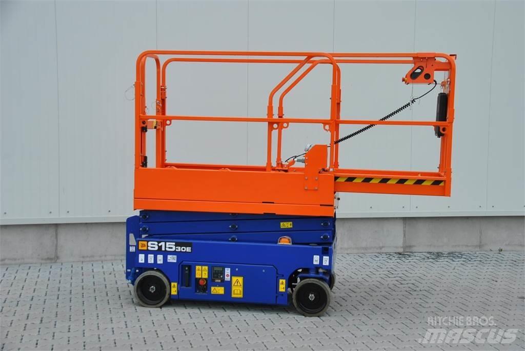 JCB S1530E 剪叉式升降机