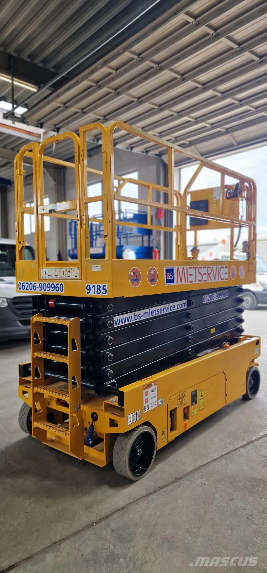 JCB S4550 剪叉式升降机