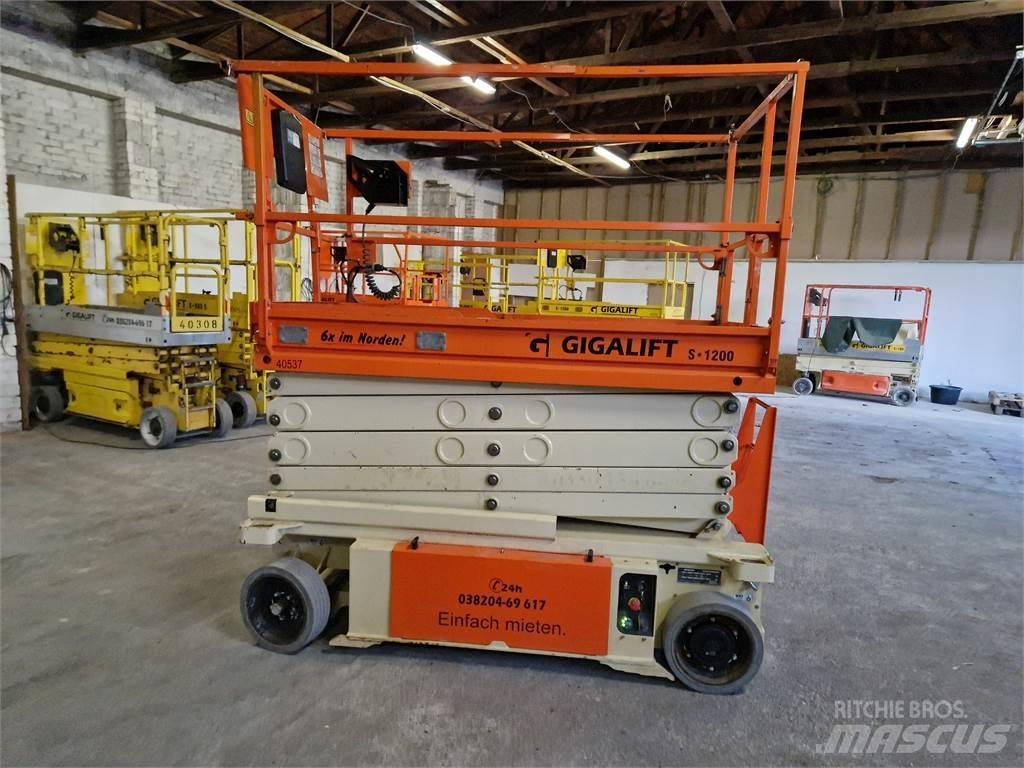 JLG 10 RS 剪叉式升降机