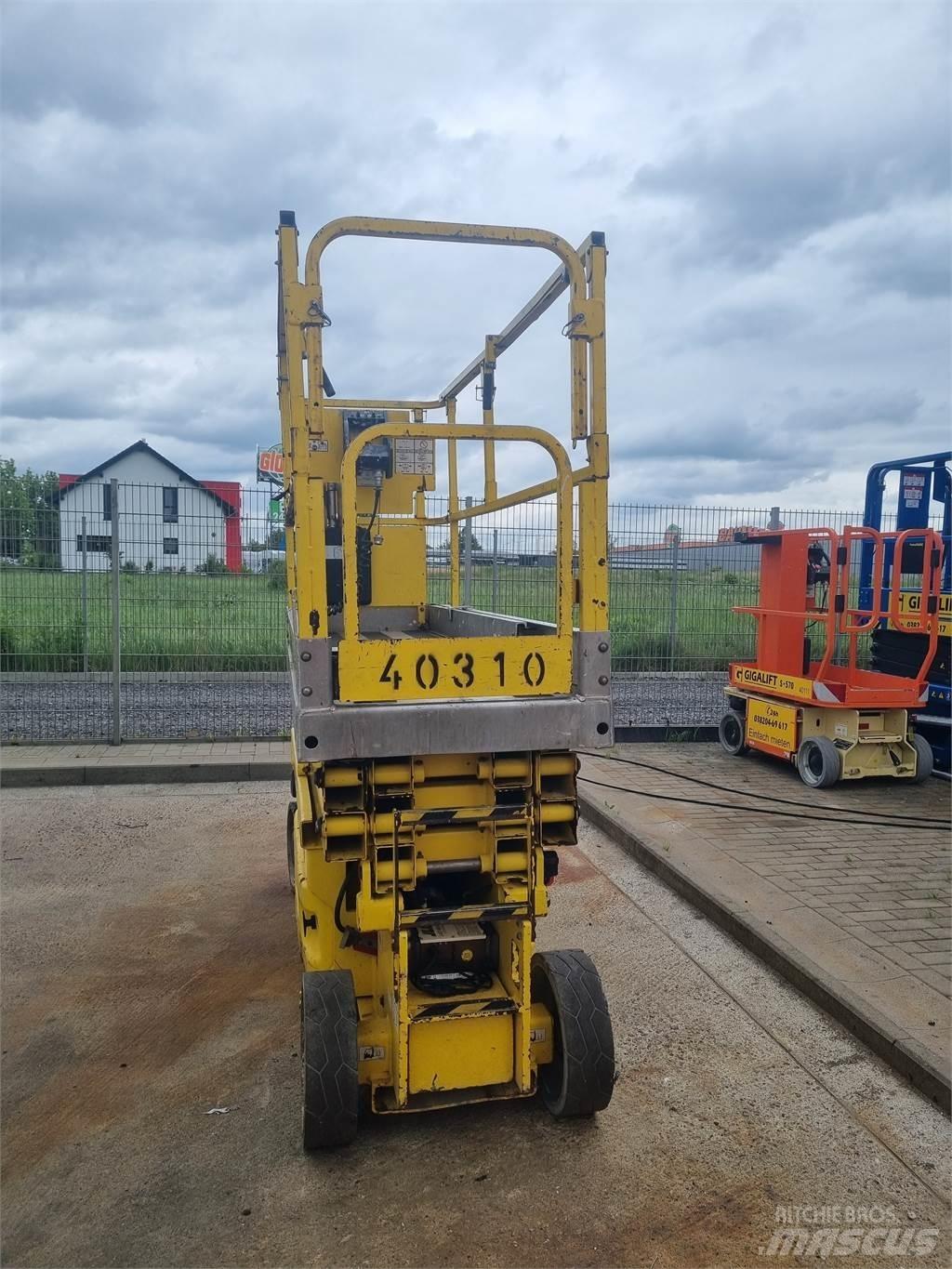 JLG 2030 ES 剪叉式升降机