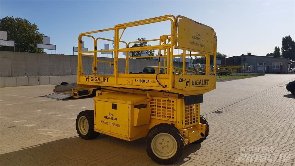 JLG 260 MRT-A 剪叉式升降机