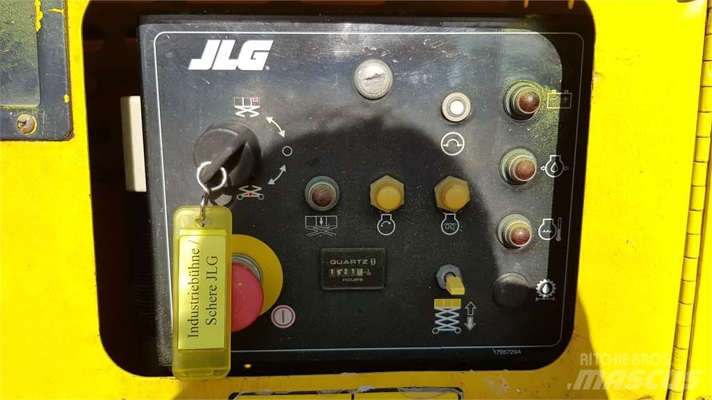 JLG 260 MRT-A 剪叉式升降机