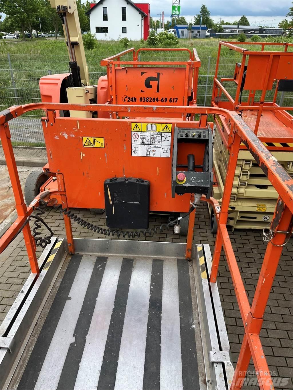JLG 3246 ES 剪叉式升降机