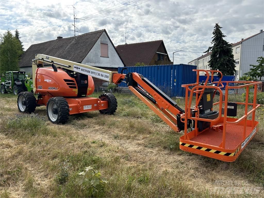 JLG 600AJ 曲臂高空工作平台